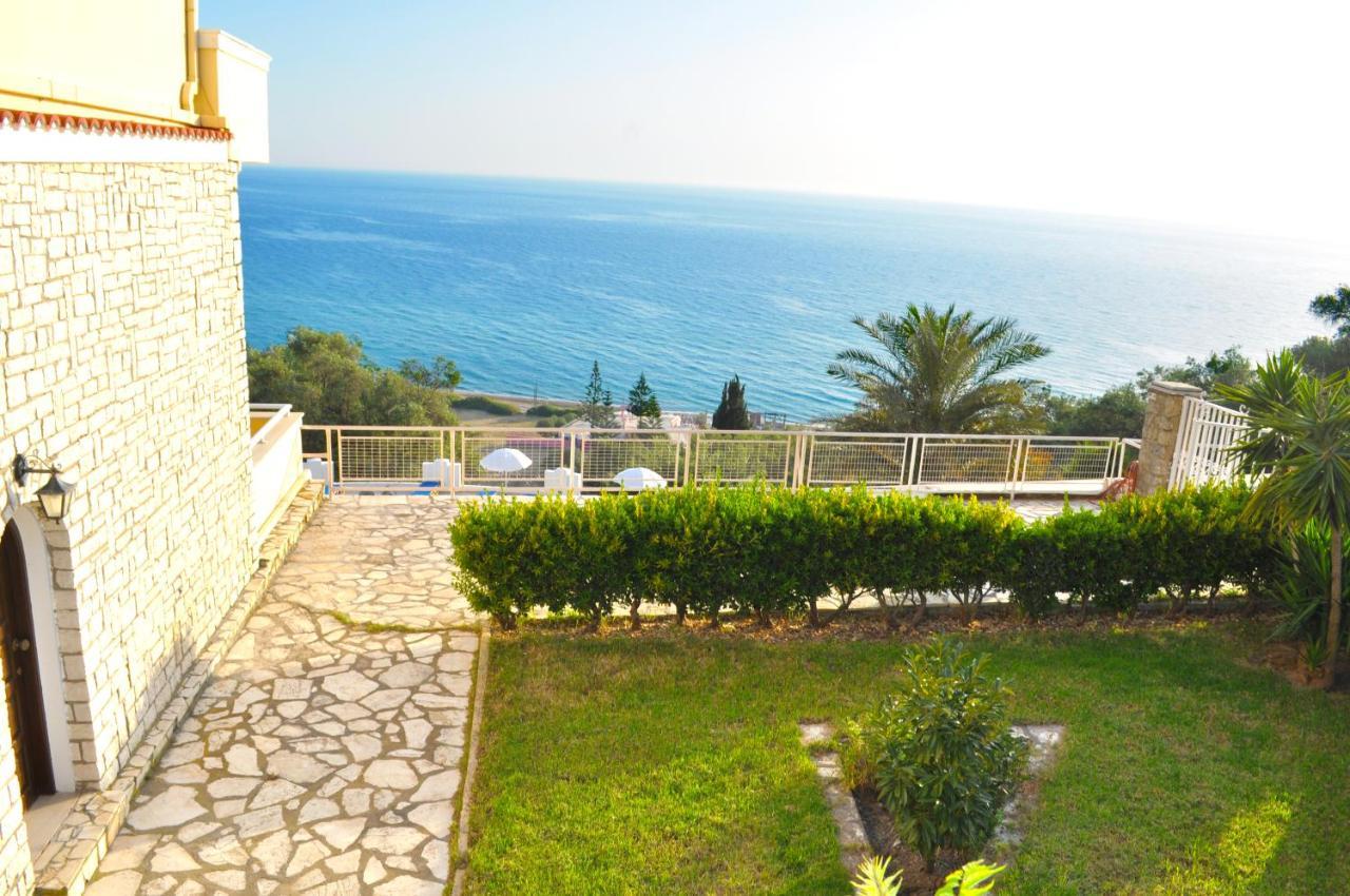 Apartments Maria With Amazing Pool - Agios Gordios Beach Exterior photo